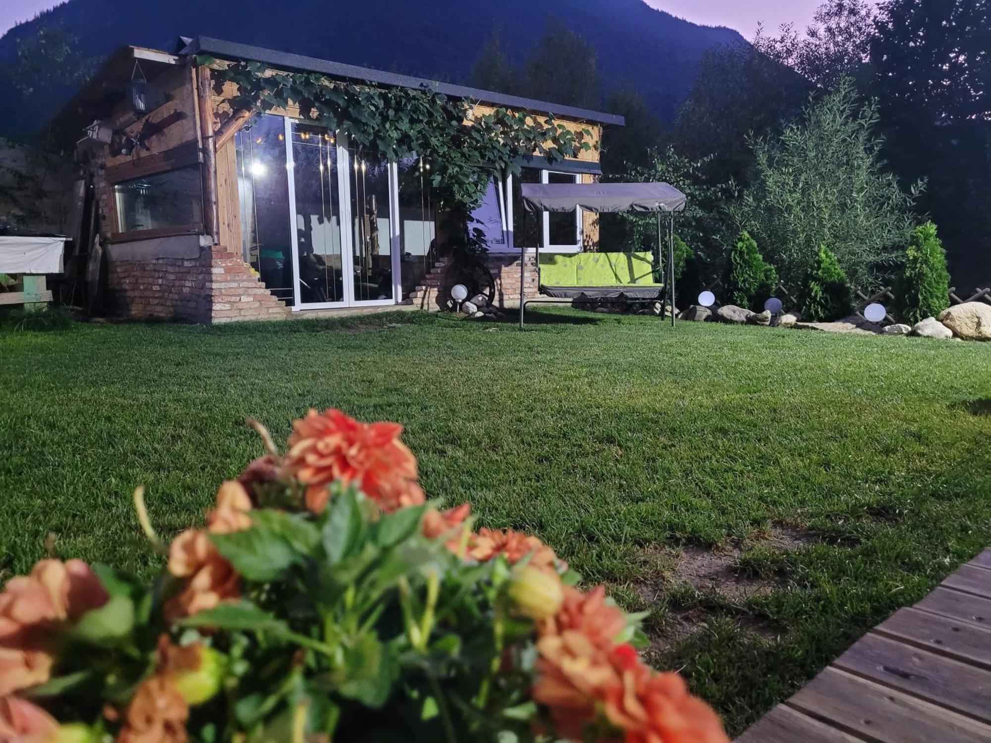 Casuta Din Crai Villa Zarnesti Luaran gambar